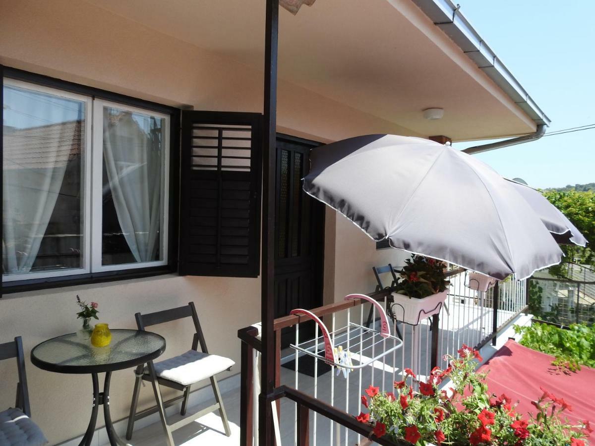 Apartment Antonela Slatine Exteriér fotografie